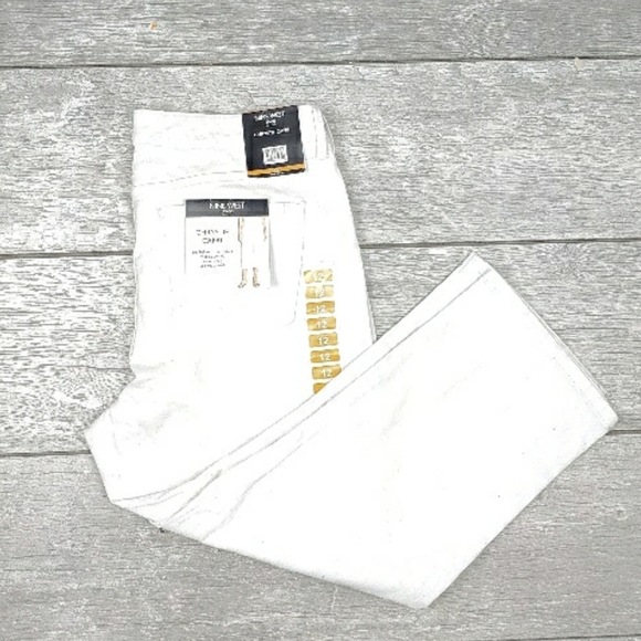 NWT-Nine West White Crystal Stretch Capri Jeans - Picture 4 of 9
